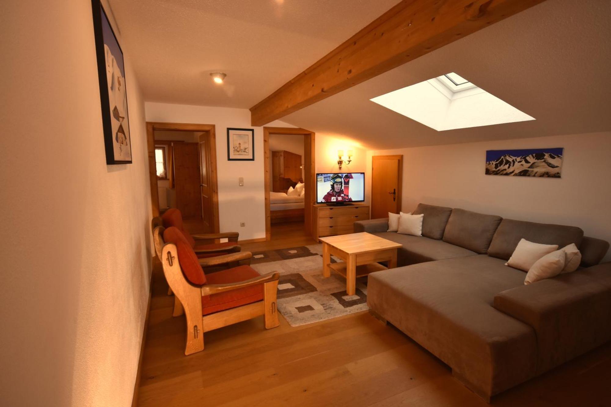 Brunnenhof Apartments Pettneu am Arlberg Room photo