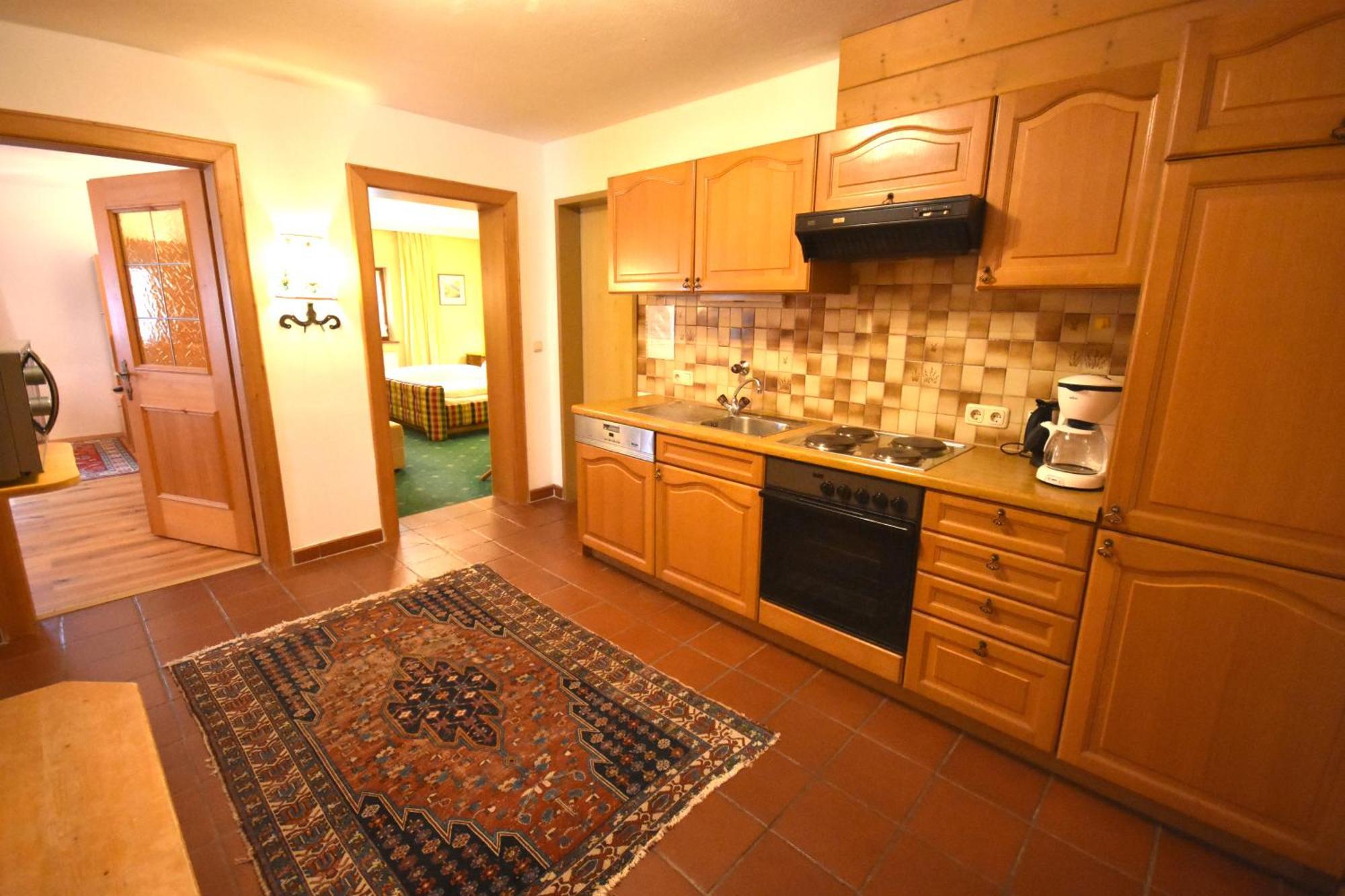 Brunnenhof Apartments Pettneu am Arlberg Room photo