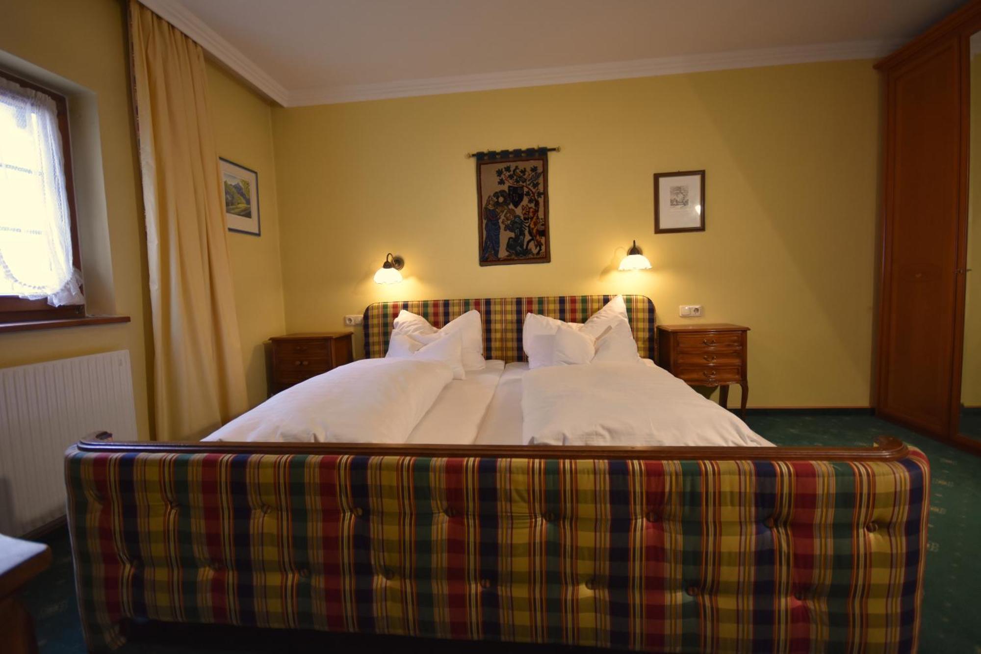 Brunnenhof Apartments Pettneu am Arlberg Room photo