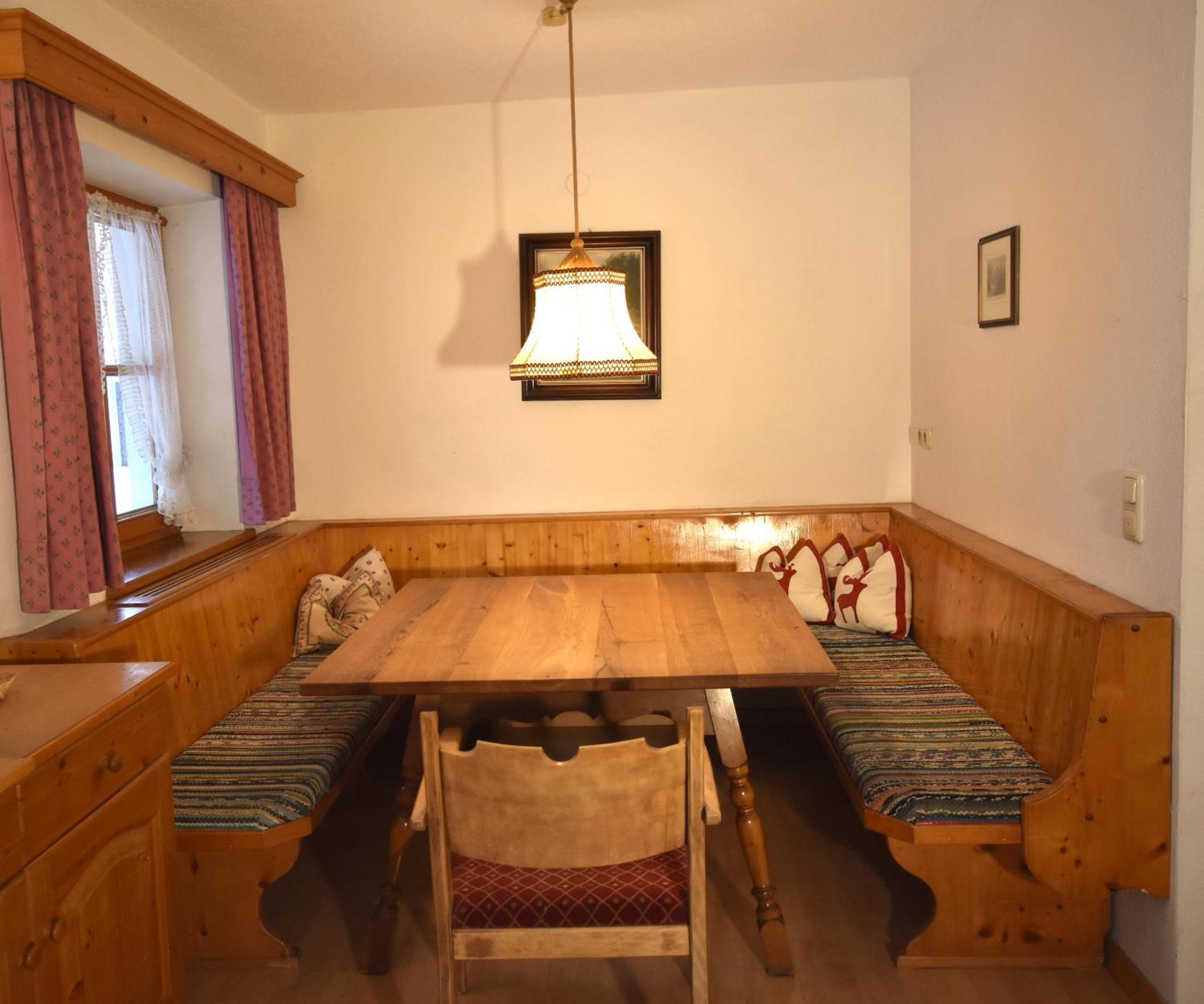 Brunnenhof Apartments Pettneu am Arlberg Room photo